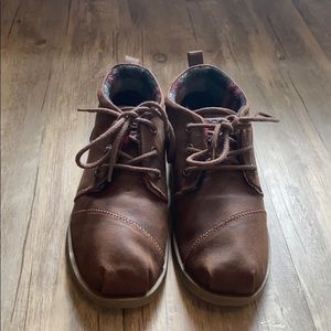 Memory foam brown booties *never worn*